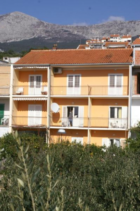 Apartments by the sea Podgora, Makarska - 4332